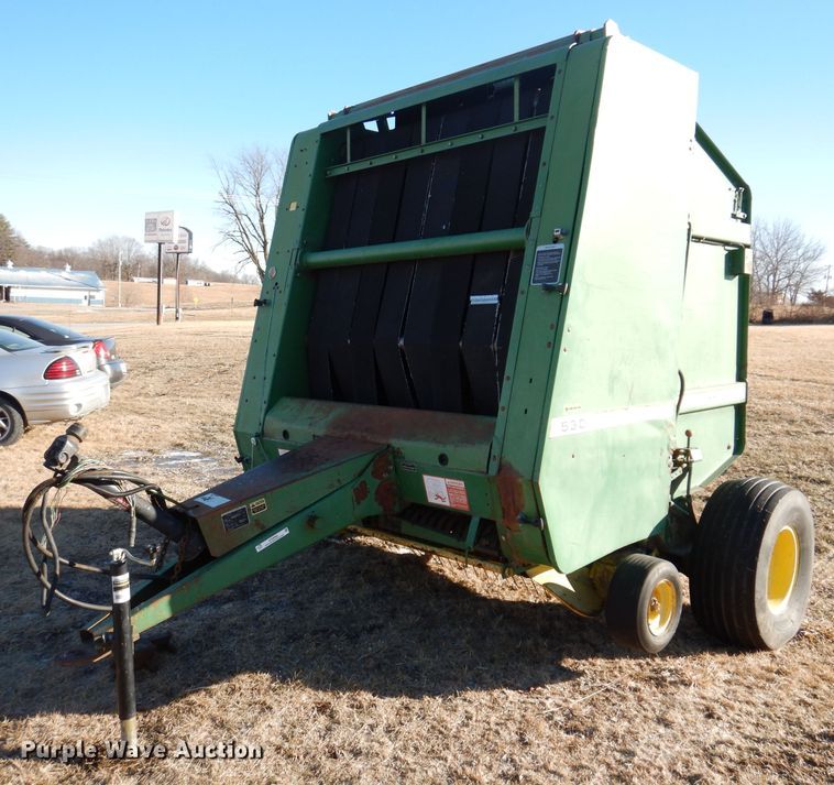 image for item KG9980 1988 John Deere 530  round baler