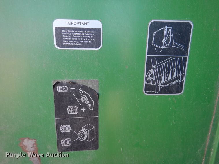 image for item KG9980 1988 John Deere 530  round baler