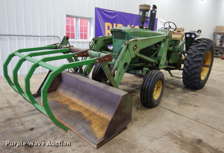 image for item KG9989 1967 John Deere 4020  tractor