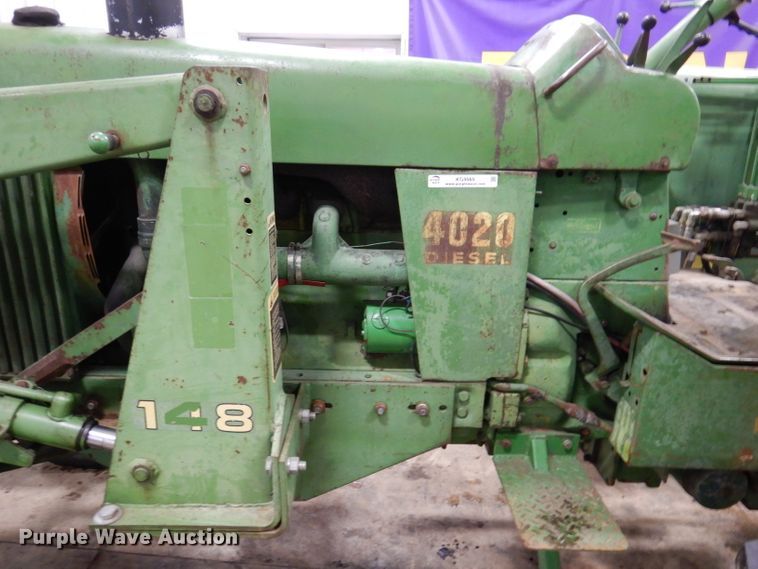 image for item KG9989 1967 John Deere 4020  tractor
