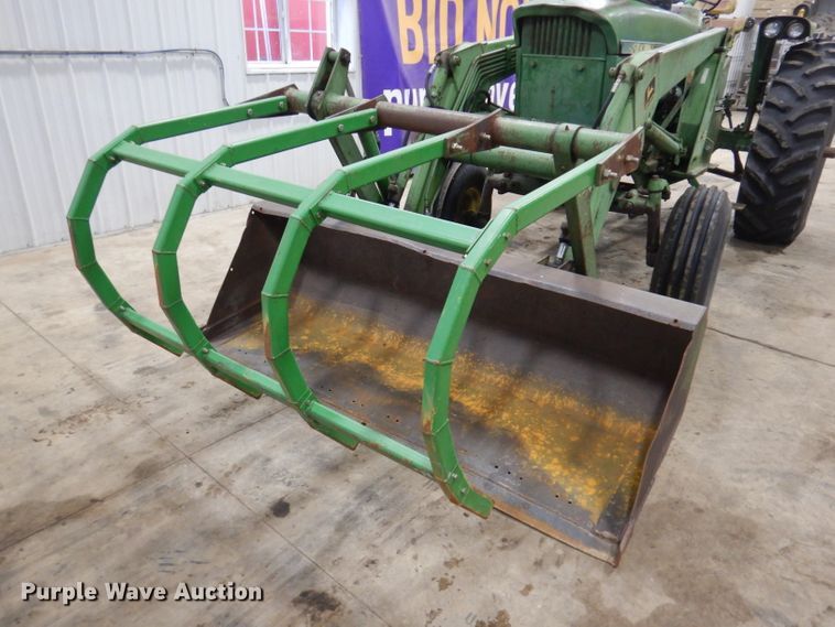 image for item KG9989 1967 John Deere 4020  tractor