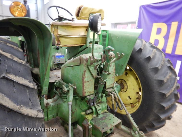 image for item KG9989 1967 John Deere 4020  tractor