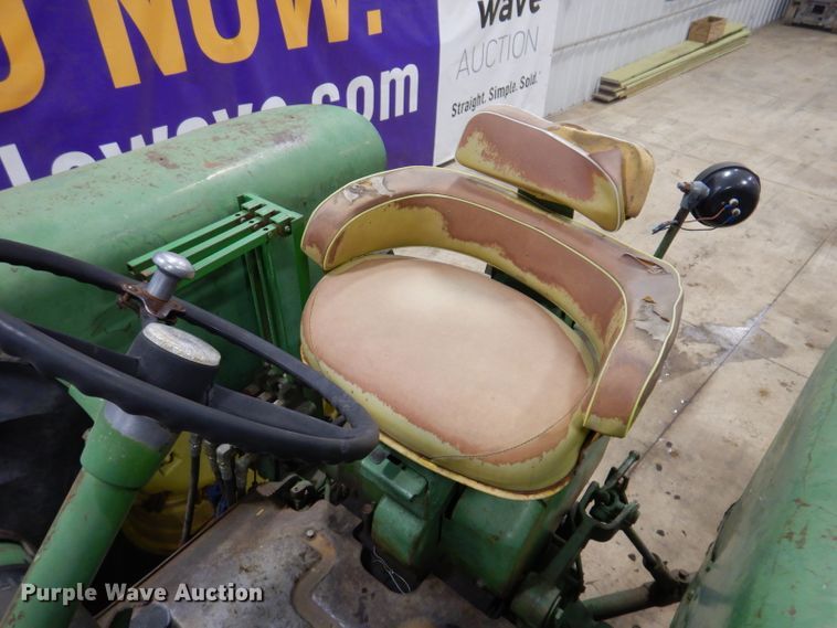 image for item KG9989 1967 John Deere 4020  tractor