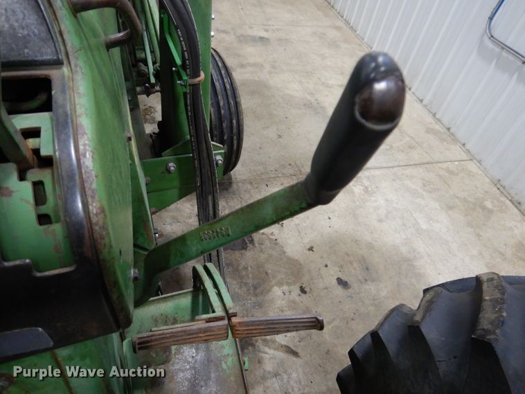 image for item KG9989 1967 John Deere 4020  tractor