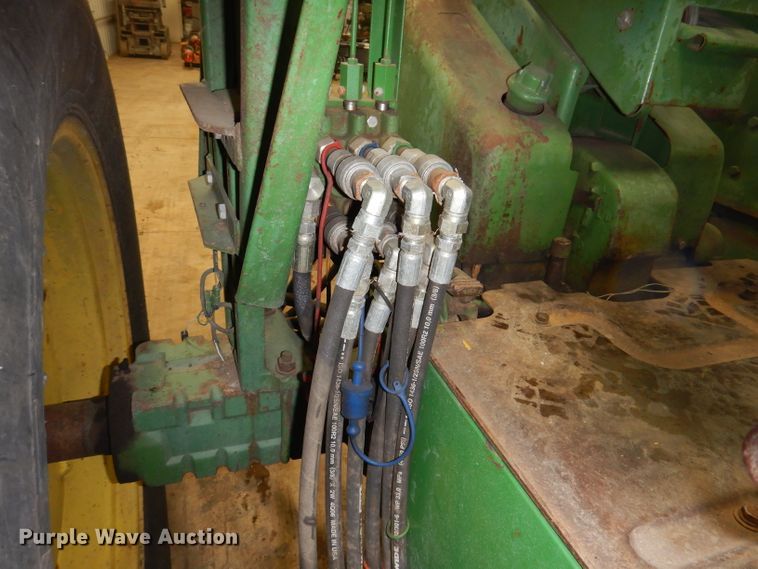 image for item KG9989 1967 John Deere 4020  tractor