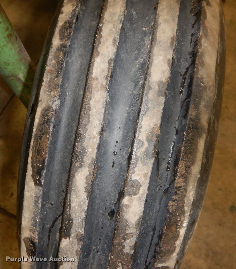 image for item KG9989 1967 John Deere 4020  tractor