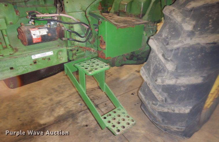 image for item KG9996 1967 John Deere 4020  tractor