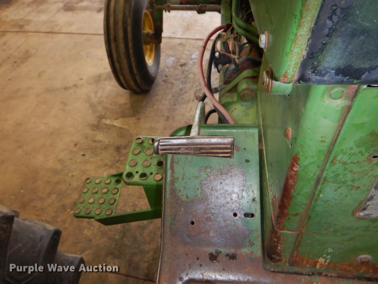 image for item KG9996 1967 John Deere 4020  tractor