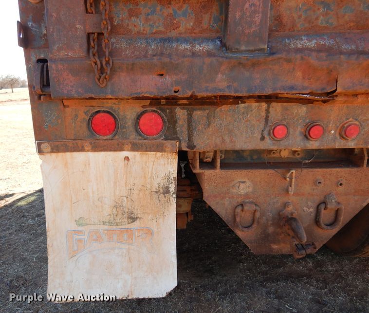 image for item DF0104 1993 Mack CH613  dump truck