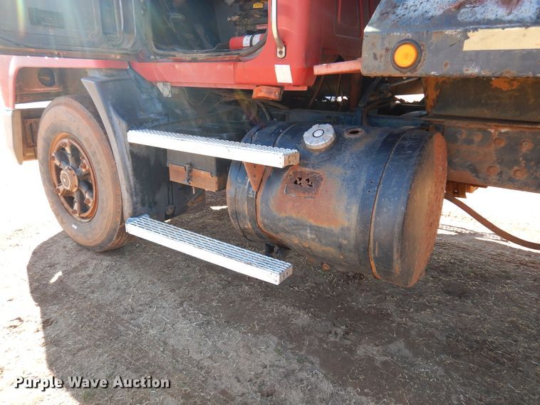 image for item DF0104 1993 Mack CH613  dump truck