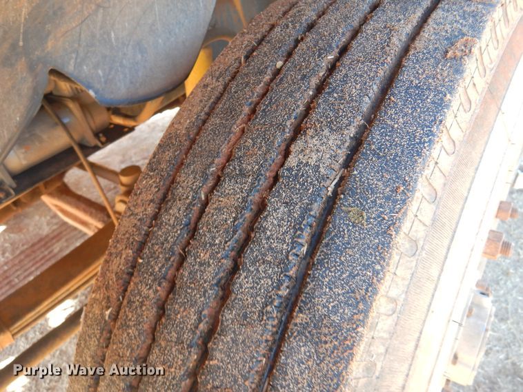 image for item DF0104 1993 Mack CH613  dump truck