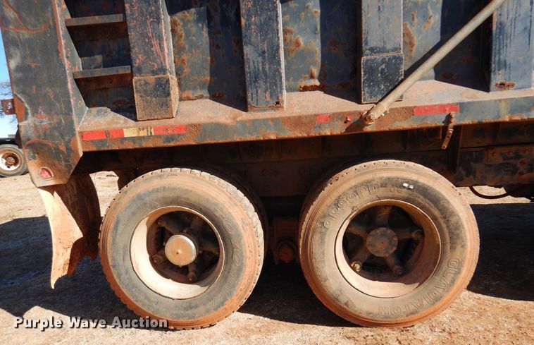 image for item DF0104 1993 Mack CH613  dump truck