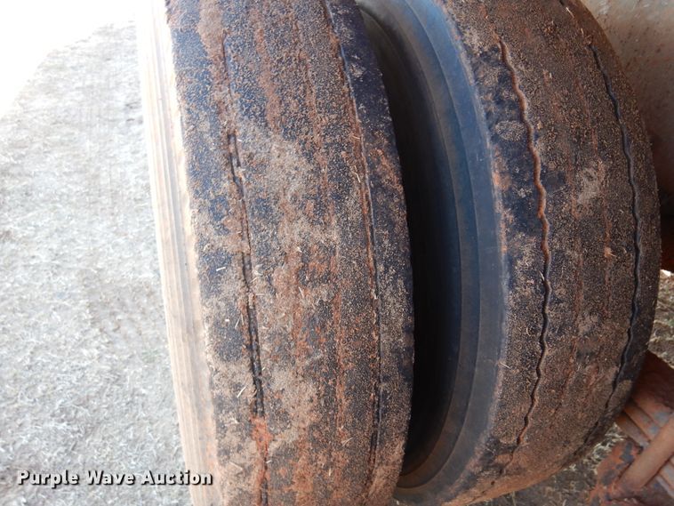 image for item DF0104 1993 Mack CH613  dump truck