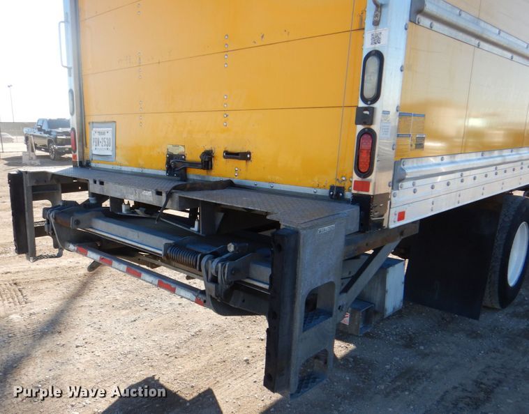 image for item DH7333 2014 Freightliner M2 106  box truck