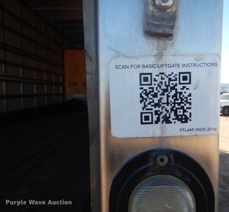 image for item DH7333 2014 Freightliner M2 106  box truck