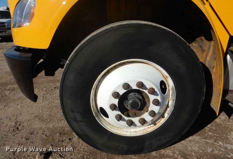 image for item DH7333 2014 Freightliner M2 106  box truck