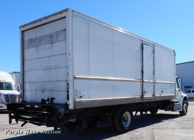 image for item DH7335 2015 Freightliner M2 106  box truck