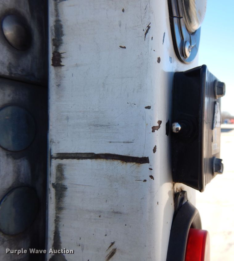 image for item DH7335 2015 Freightliner M2 106  box truck