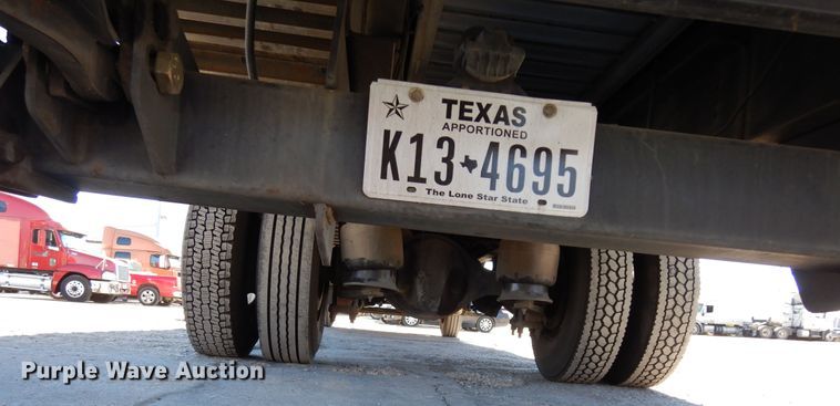 image for item DH7335 2015 Freightliner M2 106  box truck