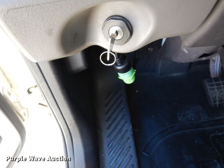 image for item DH7335 2015 Freightliner M2 106  box truck