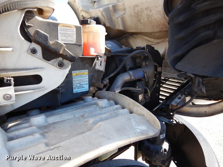 image for item DH7335 2015 Freightliner M2 106  box truck