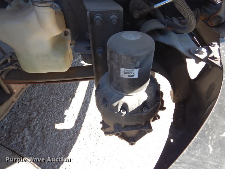 image for item DH7335 2015 Freightliner M2 106  box truck