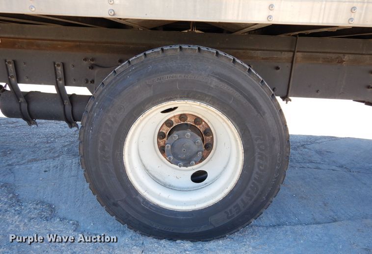 image for item DH7335 2015 Freightliner M2 106  box truck