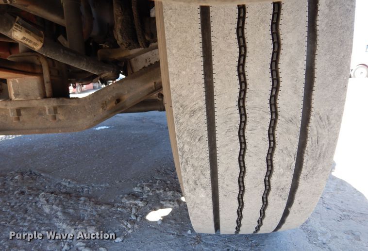 image for item DH7335 2015 Freightliner M2 106  box truck