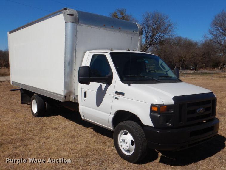 image for item DH7337 2012 Ford E450 Super Duty  box truck