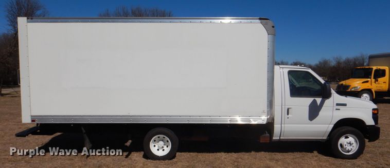 image for item DH7337 2012 Ford E450 Super Duty  box truck
