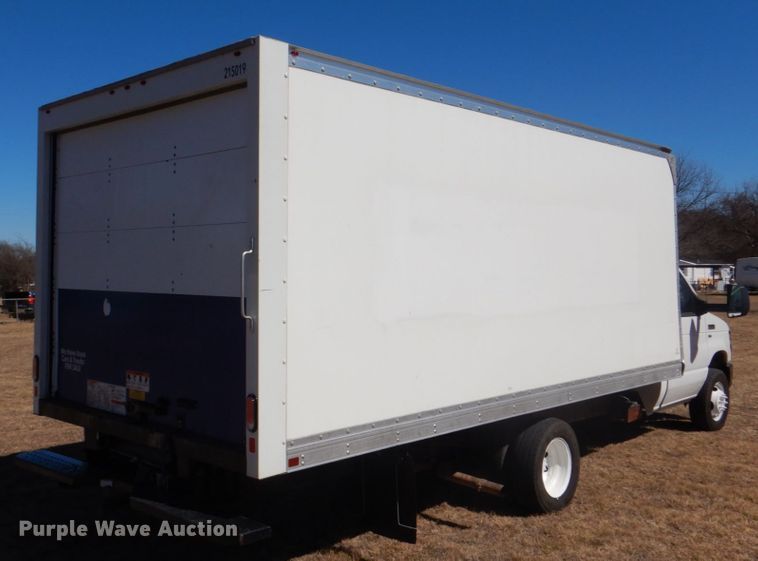 image for item DH7337 2012 Ford E450 Super Duty  box truck