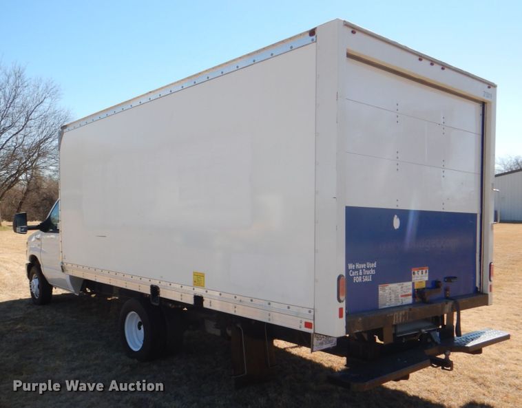 image for item DH7337 2012 Ford E450 Super Duty  box truck