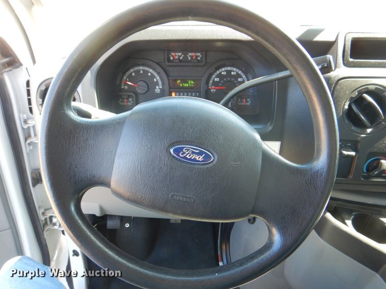 image for item DH7337 2012 Ford E450 Super Duty  box truck