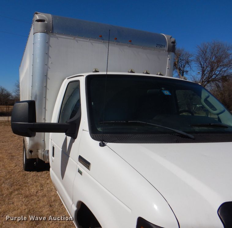 image for item DH7337 2012 Ford E450 Super Duty  box truck