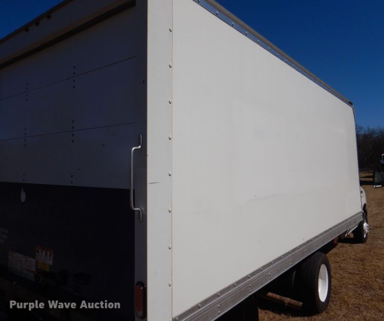 image for item DH7337 2012 Ford E450 Super Duty  box truck