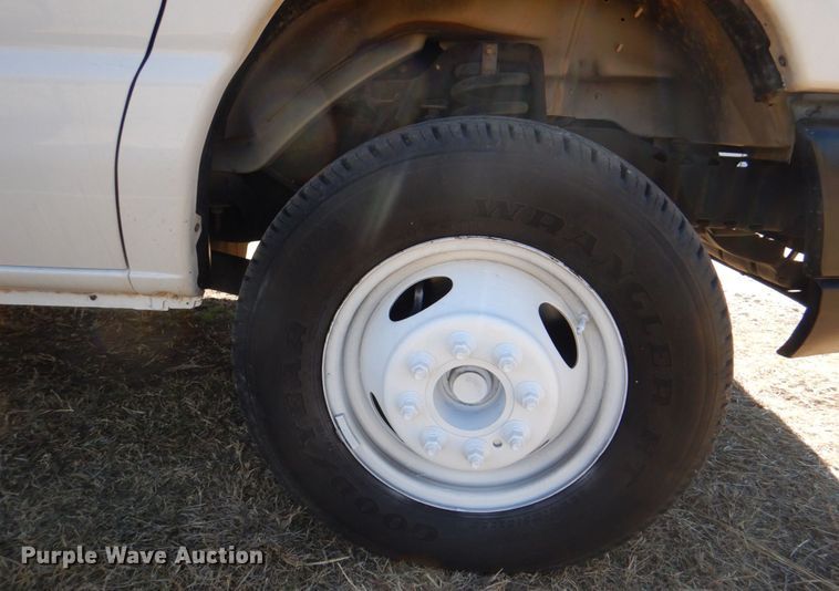 image for item DH7337 2012 Ford E450 Super Duty  box truck