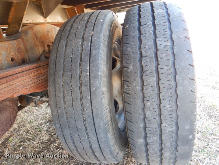 image for item DH7337 2012 Ford E450 Super Duty  box truck