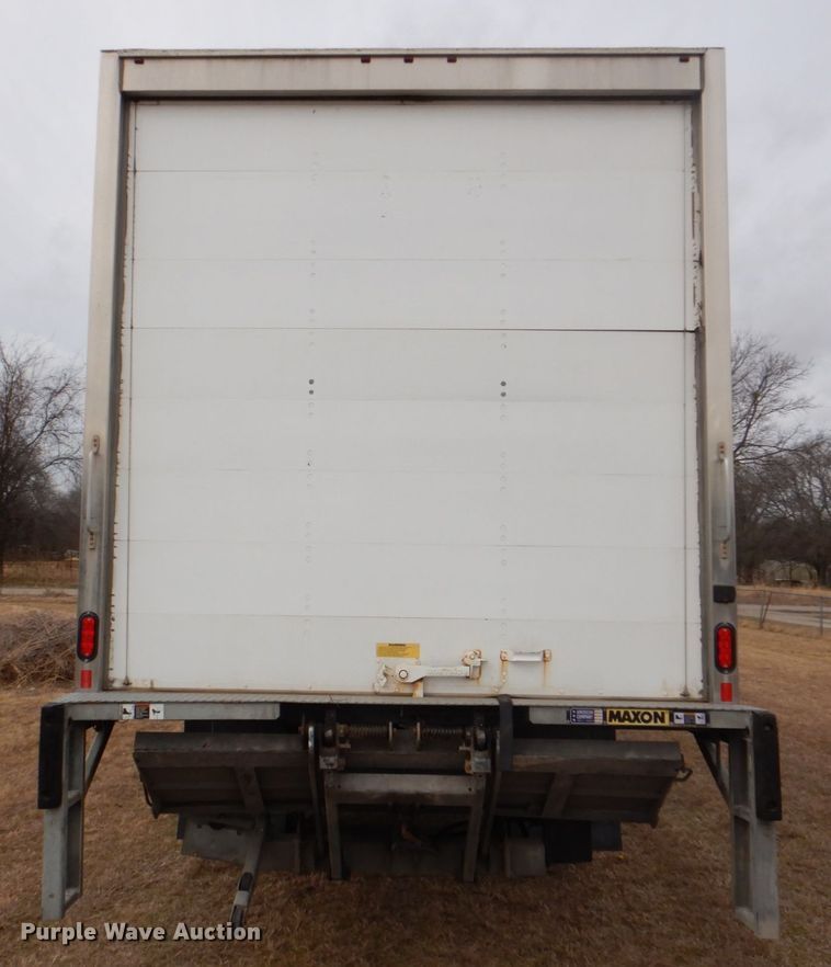 image for item DH7339 2006 Freightliner Business Class M2 106  box truck