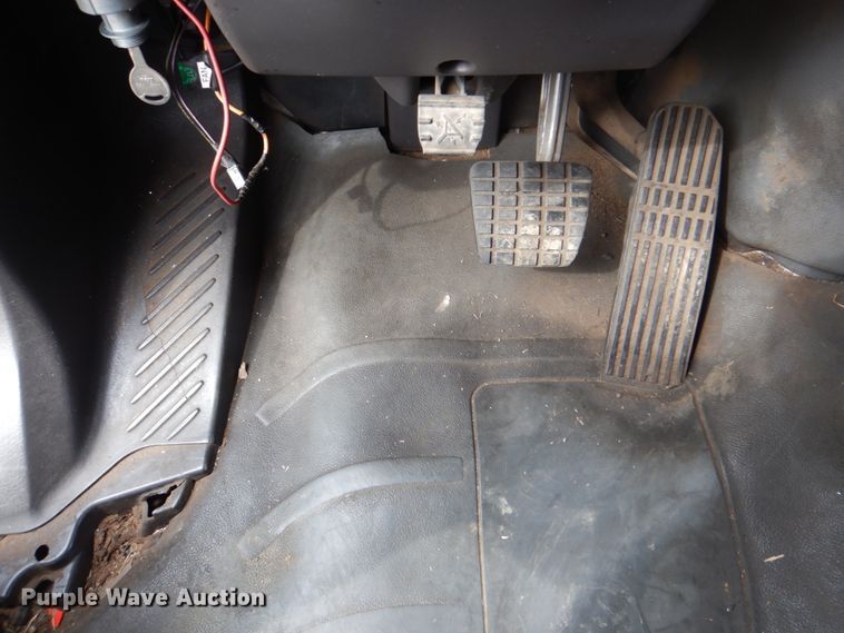 image for item DH7339 2006 Freightliner Business Class M2 106  box truck