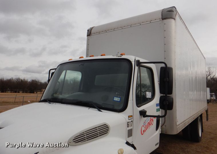 image for item DH7339 2006 Freightliner Business Class M2 106  box truck