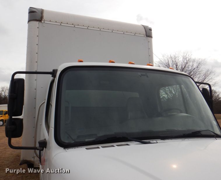 image for item DH7339 2006 Freightliner Business Class M2 106  box truck