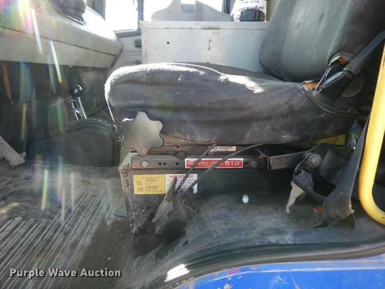 image for item DI8640 2000 Freightliner FL60  box truck