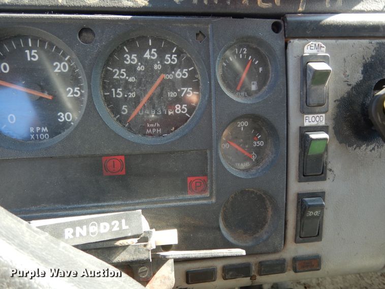 image for item DI8640 2000 Freightliner FL60  box truck