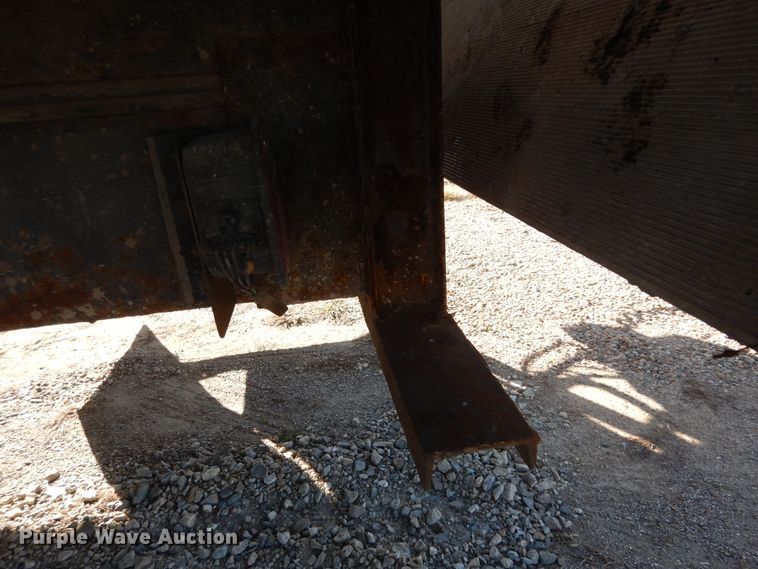 image for item DI8640 2000 Freightliner FL60  box truck