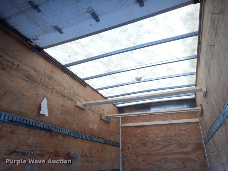 image for item DI8640 2000 Freightliner FL60  box truck