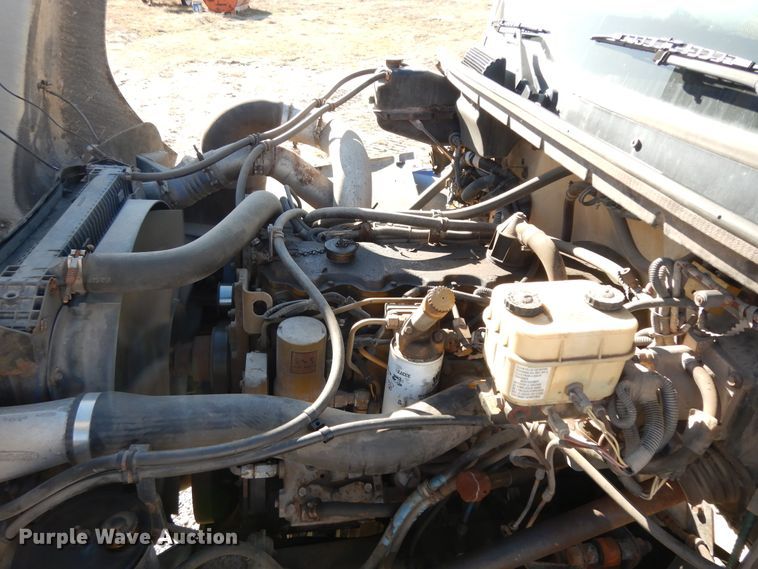 image for item DI8640 2000 Freightliner FL60  box truck