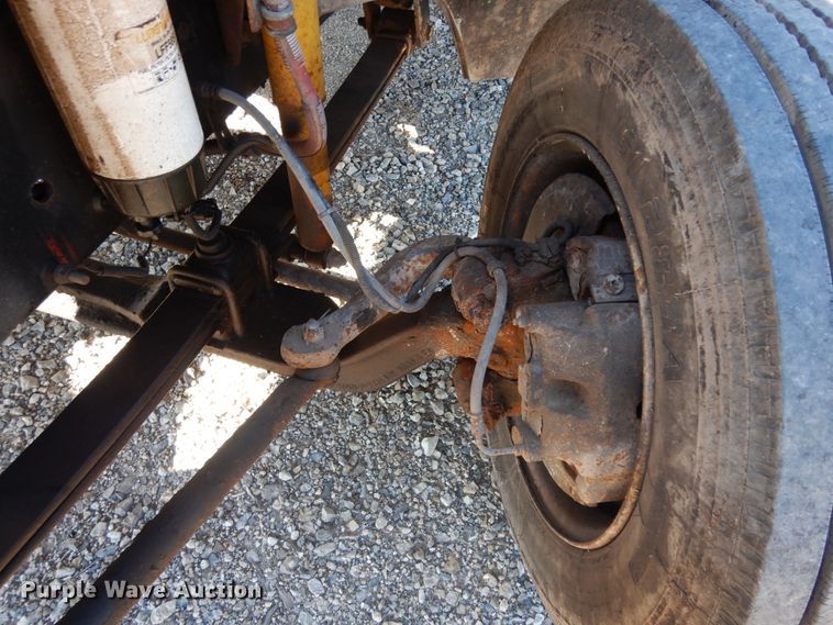 image for item DI8640 2000 Freightliner FL60  box truck