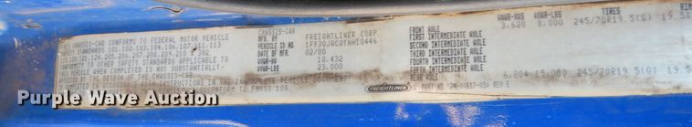 image for item DI8640 2000 Freightliner FL60  box truck