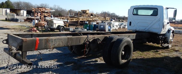 image for item DI8641 2011 International 4300 SBA  truck cab and chassis