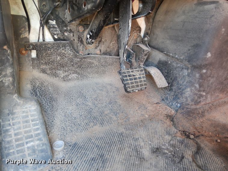 image for item DI8641 2011 International 4300 SBA  truck cab and chassis